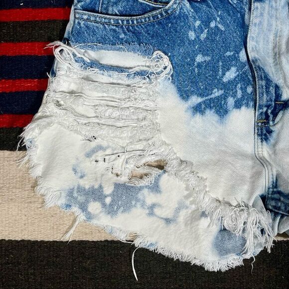 27w Vintage Lee Riders Trashed Cutoffs - Picture 3 of 12